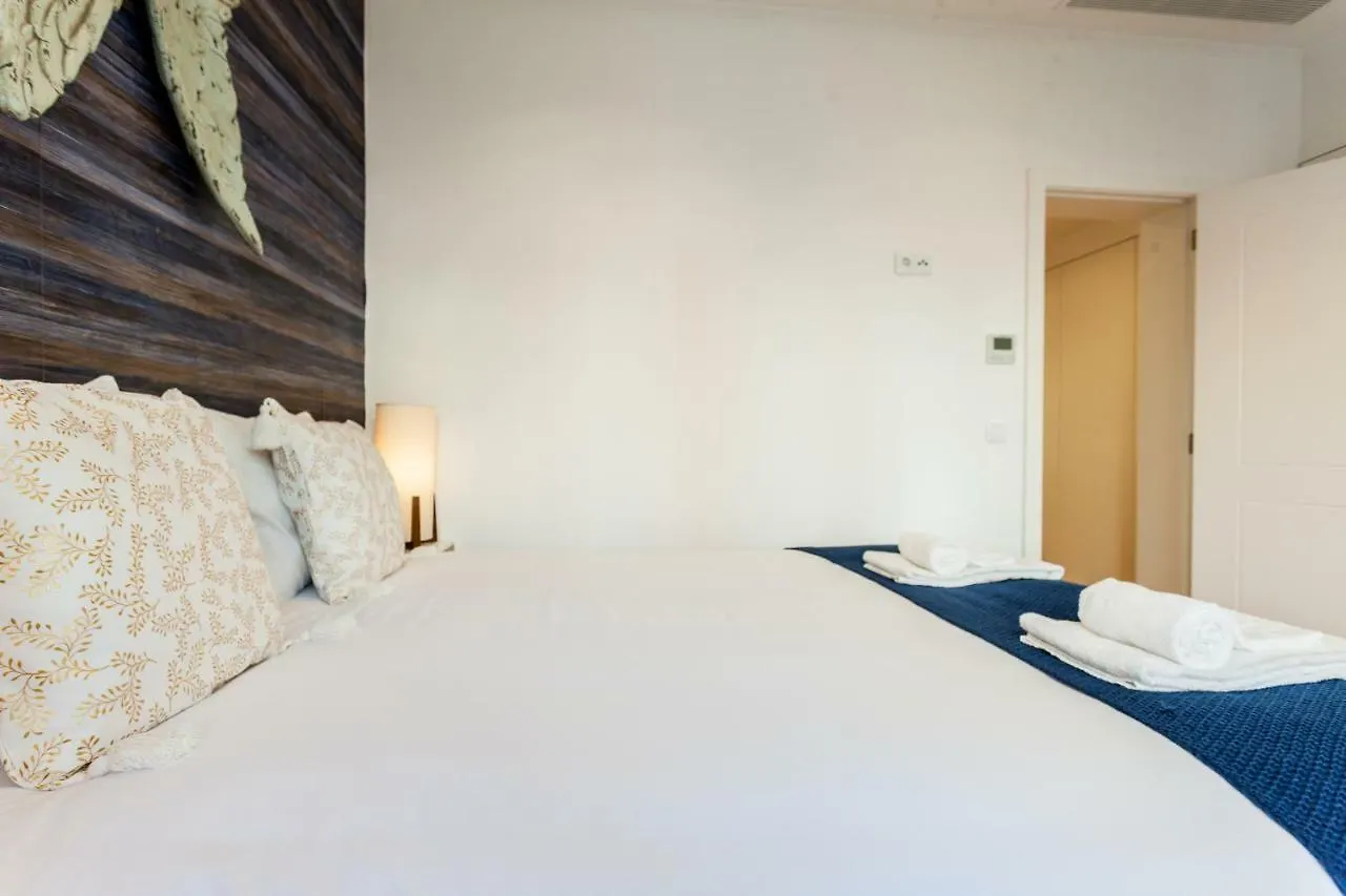 Sao Bento Blue One-Bedroom Apartment - By Lu Holidays Lisbon
